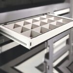 سینی مشبک ریلی جای کمربند و کراوات رنگ سفید ABS سایز 90 فانتونی کد J222