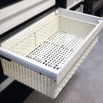 سبد حصیری ریلی داخل کمد رنگ سفید طرح ایتالین سایز 90 فانتونی کد J528